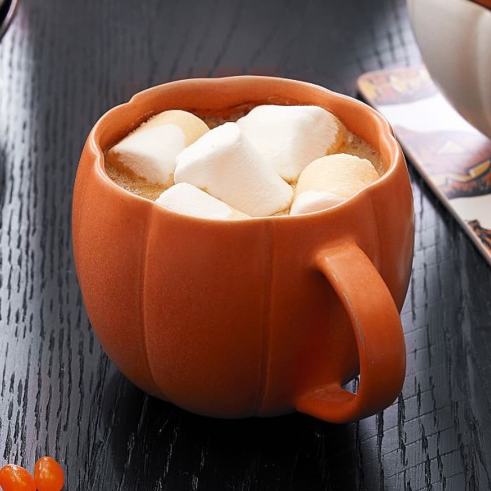🎃 Pottery Barn Figural Pumpkin Stoneware Mug